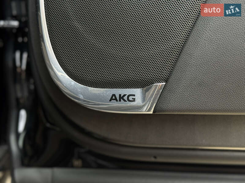 Позашляховик / Кросовер Cadillac Escalade 2023 в Києві фото 68 Позашляховик / Кросовер Cadillac Escalade 2023 в Києві