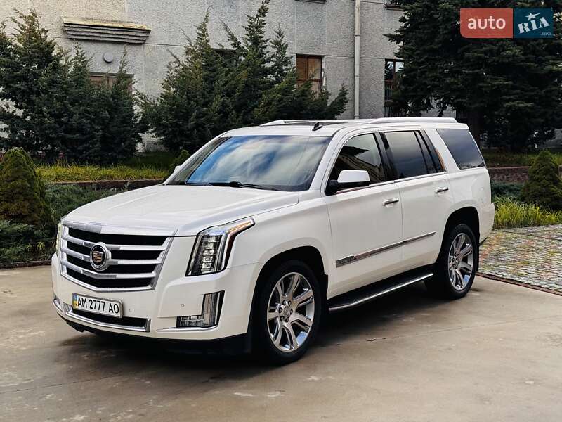 Внедорожник / Кроссовер Cadillac Escalade 2014 в Коростене