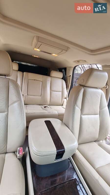 Внедорожник / Кроссовер Cadillac Escalade 2007 в Виннице фото 10 Внедорожник / Кроссовер Cadillac Escalade 2007 в Виннице