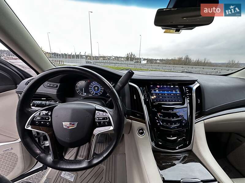 Позашляховик / Кросовер Cadillac Escalade 2018 в Києві фото 24 Позашляховик / Кросовер Cadillac Escalade 2018 в Києві