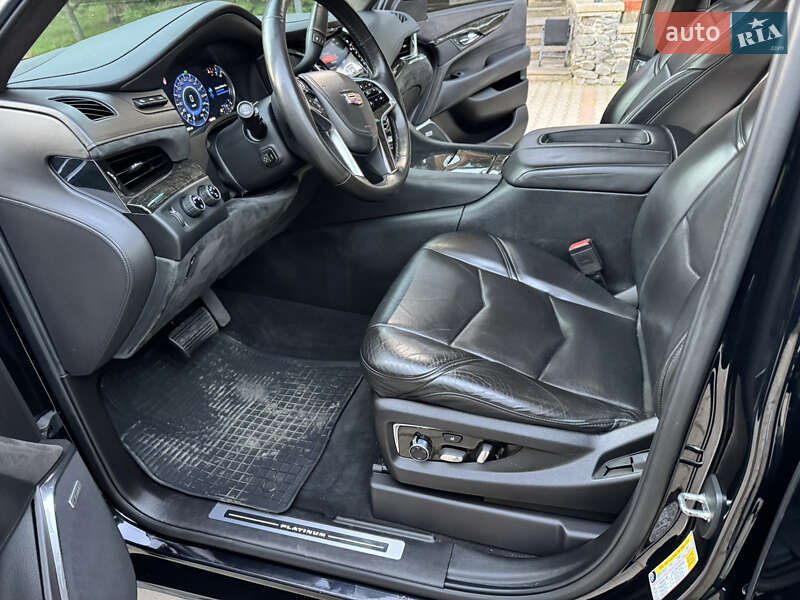 Внедорожник / Кроссовер Cadillac Escalade 2016 в Хмельницком