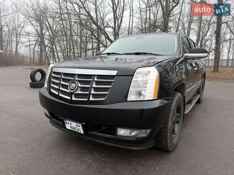 Позашляховик / Кросовер Cadillac Escalade 2007 в Умані фото 2 Позашляховик / Кросовер Cadillac Escalade 2007 в Умані