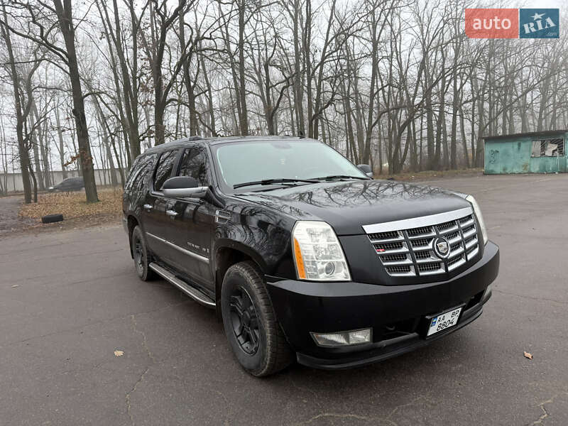 Позашляховик / Кросовер Cadillac Escalade 2007 в Умані фото 7 Позашляховик / Кросовер Cadillac Escalade 2007 в Умані