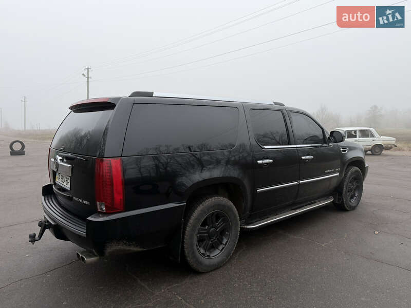 Позашляховик / Кросовер Cadillac Escalade 2007 в Умані фото 12 Позашляховик / Кросовер Cadillac Escalade 2007 в Умані