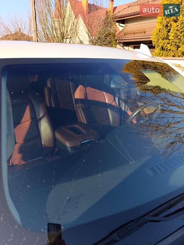 Позашляховик / Кросовер Cadillac Escalade 2019 в Вінниці