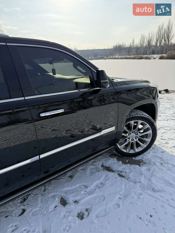 Внедорожник / Кроссовер Cadillac Escalade 2018 в Кривом Роге