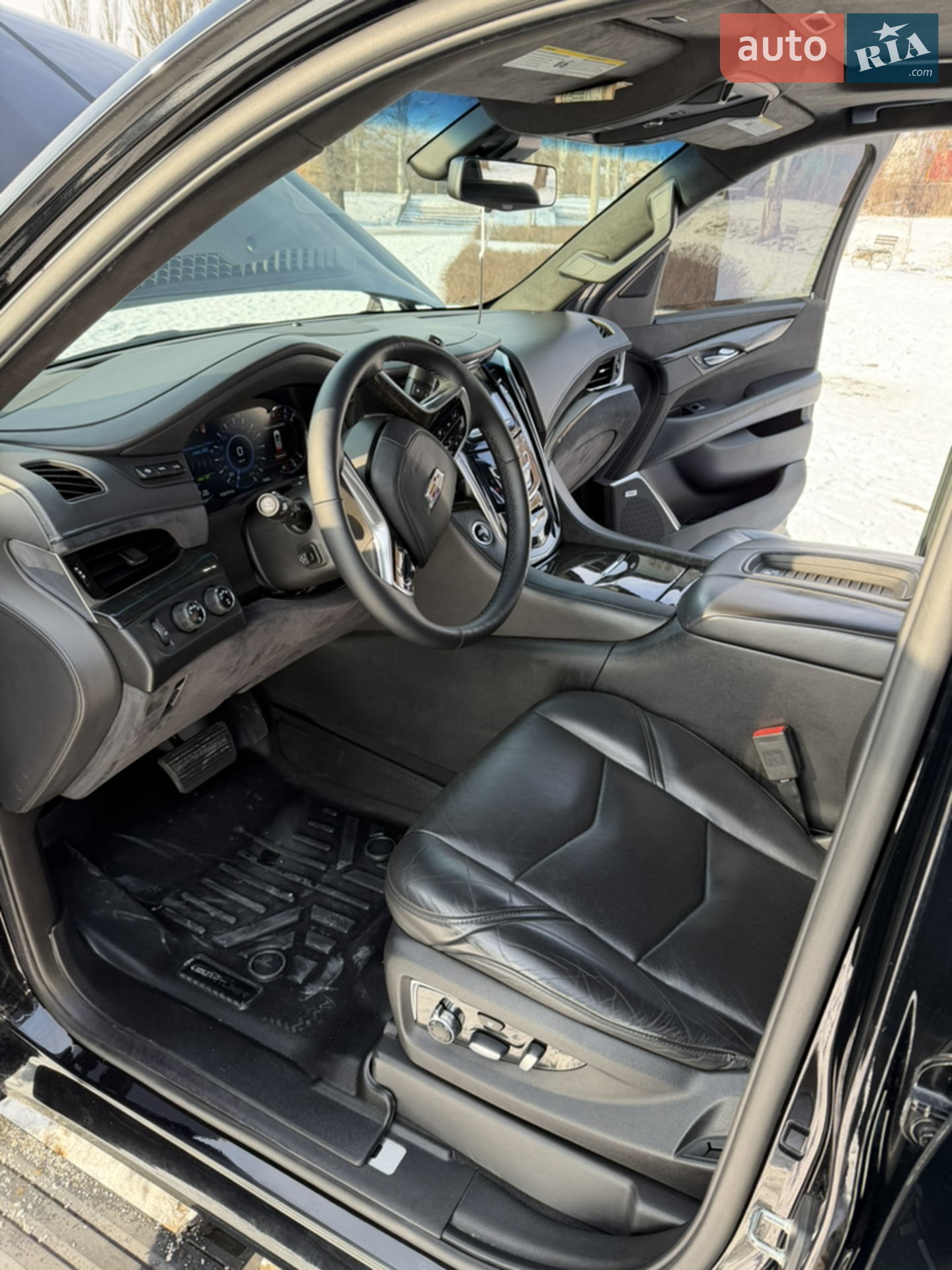 2018 Cadillac Escalade - мініатюра 14
