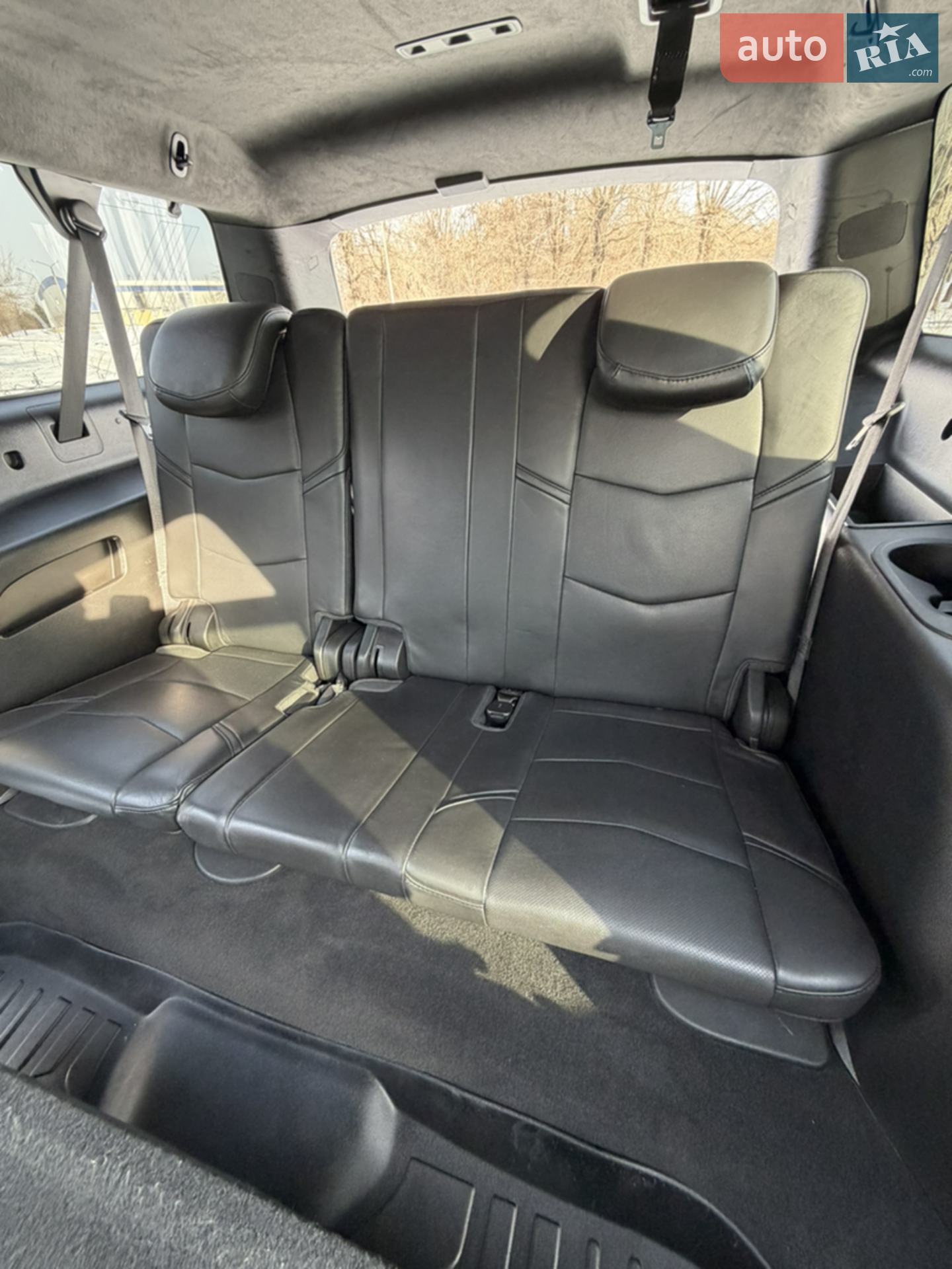 2018 Cadillac Escalade - мініатюра 23