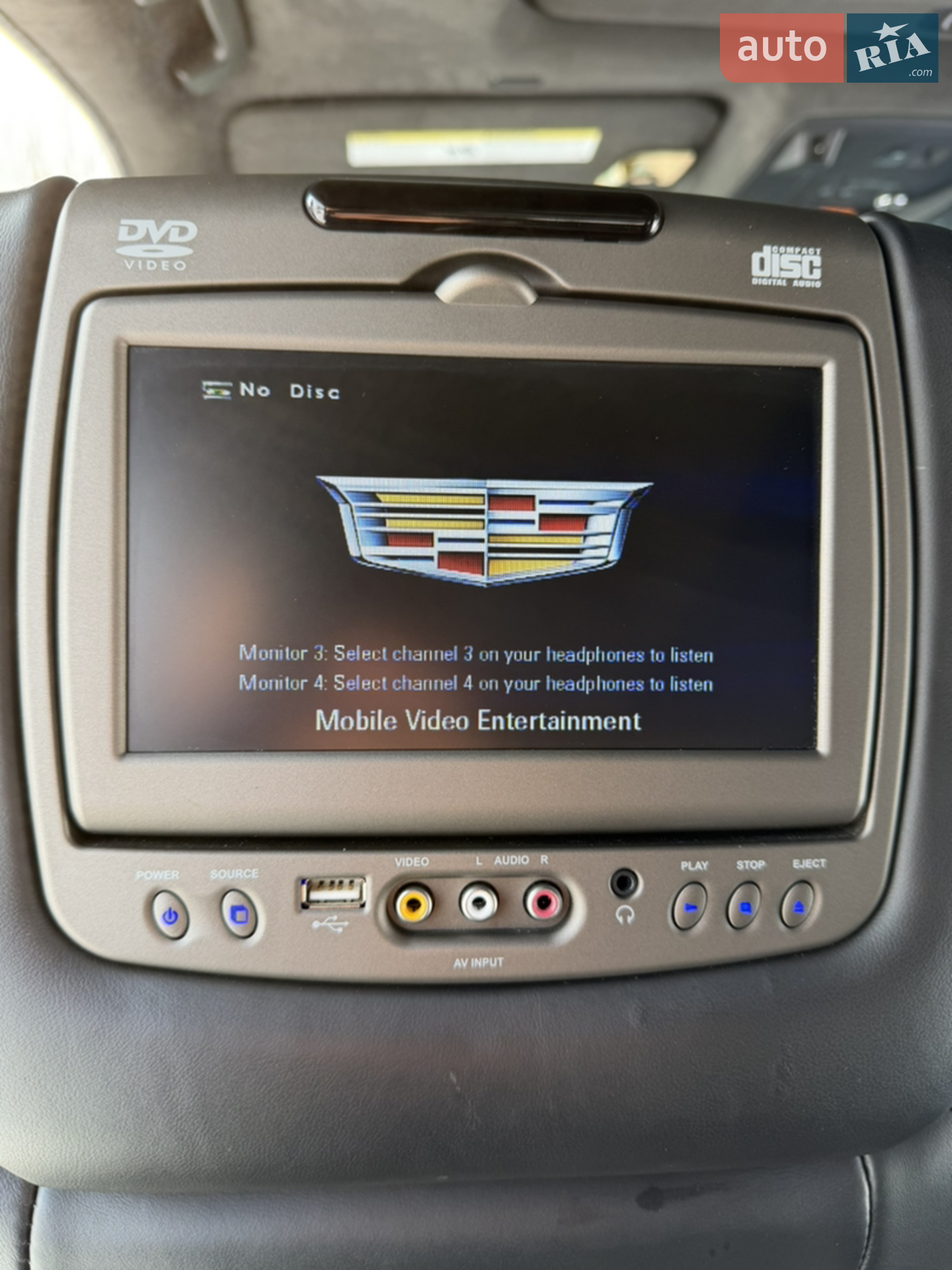 2018 Cadillac Escalade - мініатюра 25