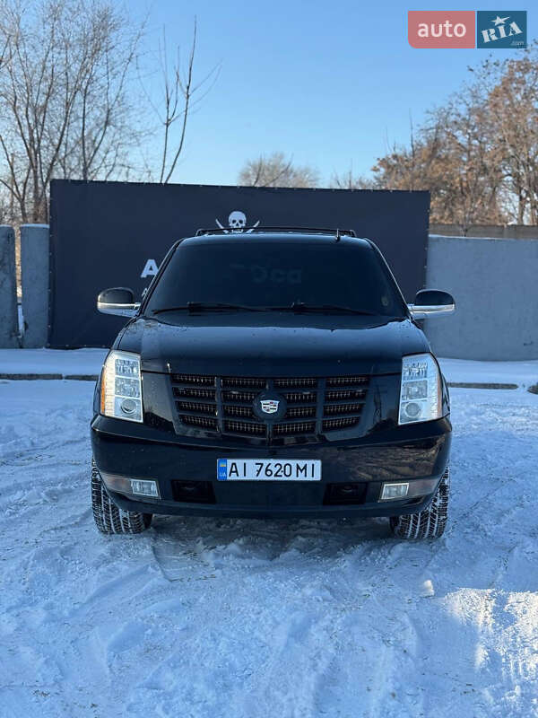 Внедорожник / Кроссовер Cadillac Escalade 2006 в Запорожье фото 6 Внедорожник / Кроссовер Cadillac Escalade 2006 в Запорожье