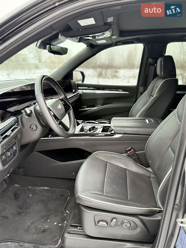 Внедорожник / Кроссовер Cadillac Escalade 2024 в Киеве