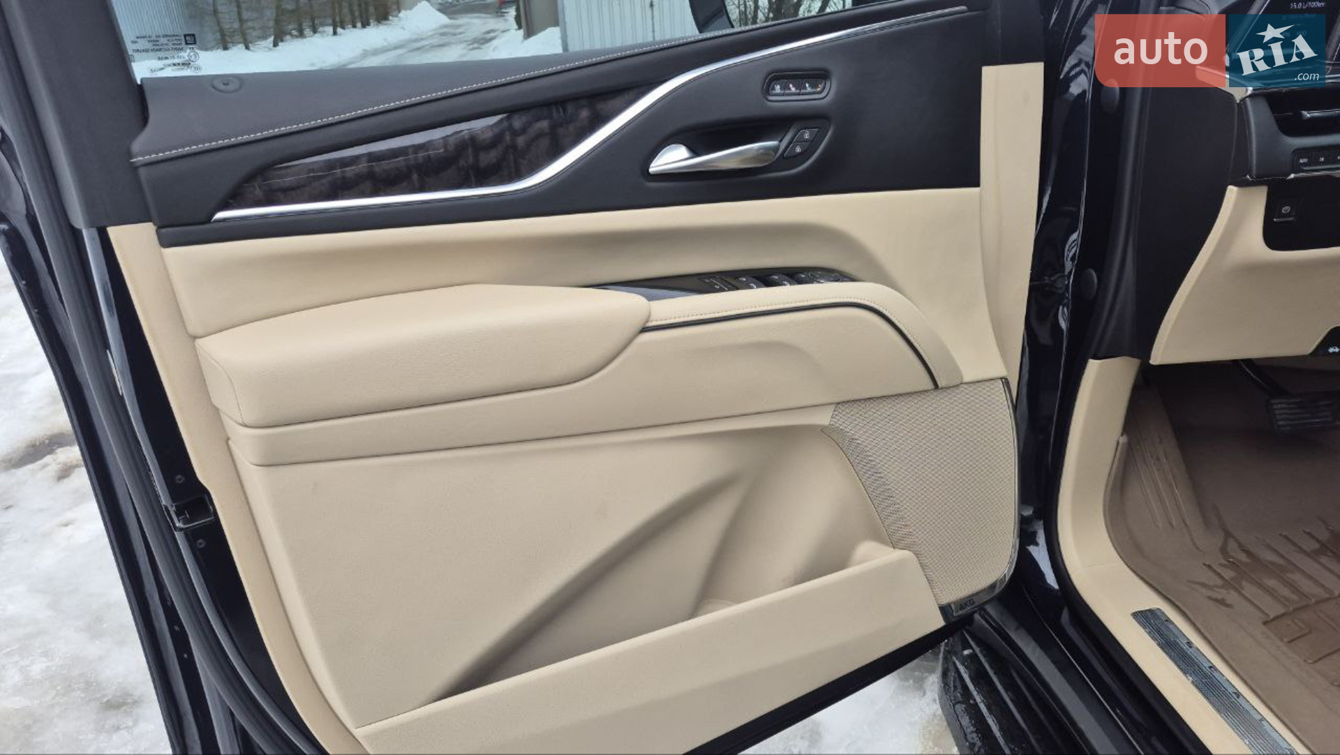 2022 Cadillac Escalade - мініатюра 29