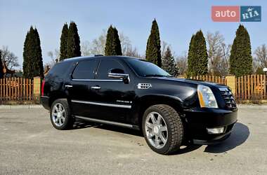 Внедорожник / Кроссовер Cadillac Escalade 2008 в Днепре