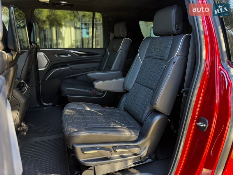 Универсал Cadillac Escalade 2024 в Одессе