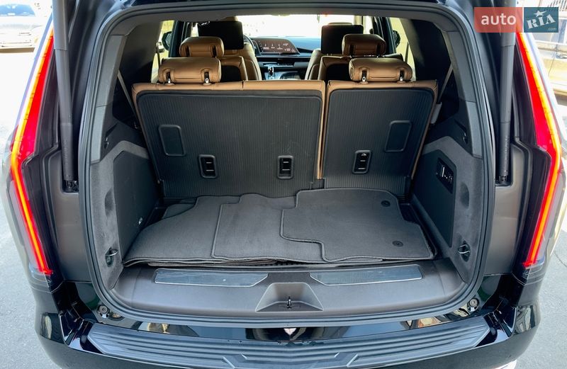 Позашляховик / Кросовер Cadillac Escalade 2021 в Києві