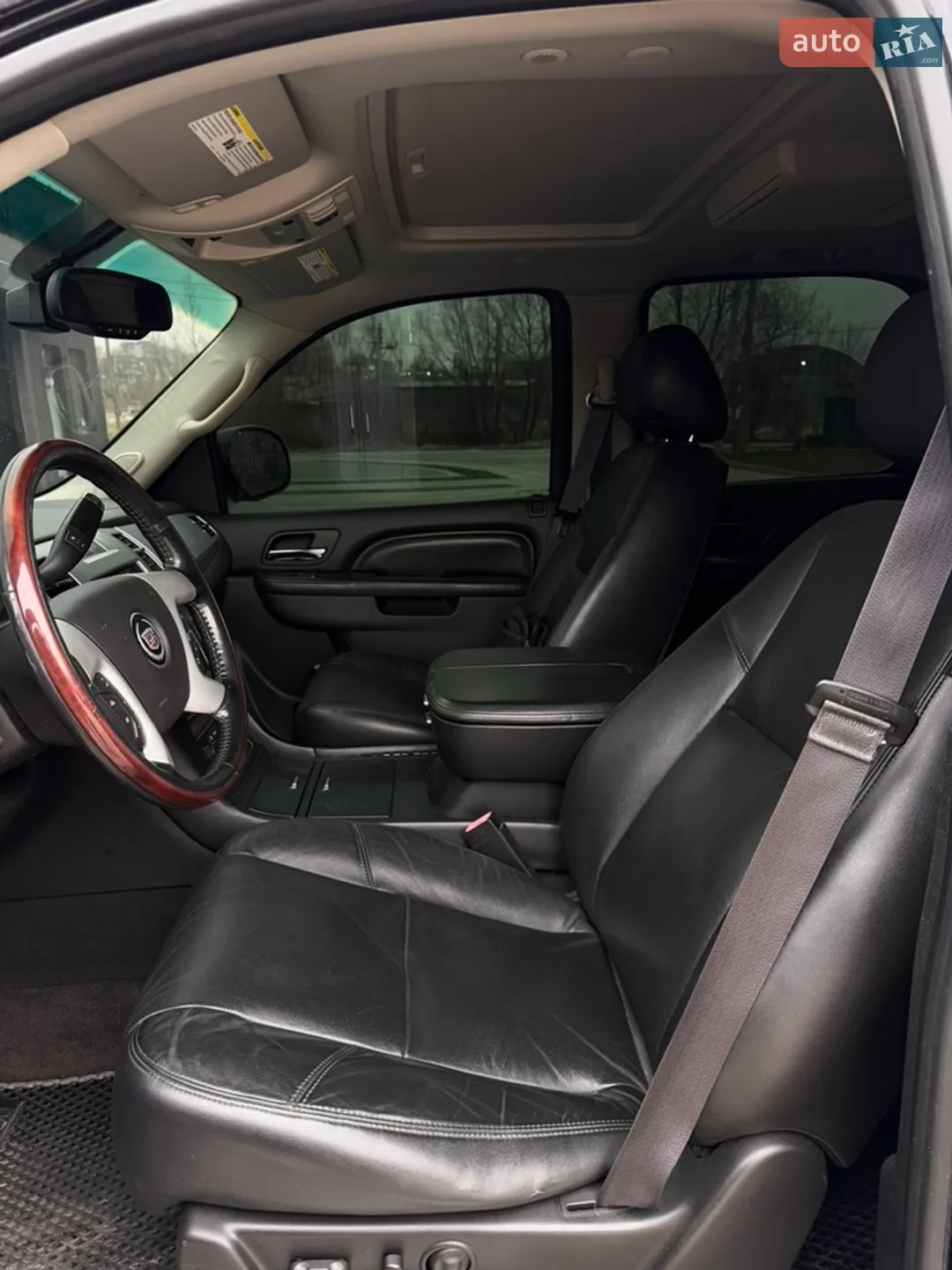 2011 Cadillac Escalade - мініатюра 14