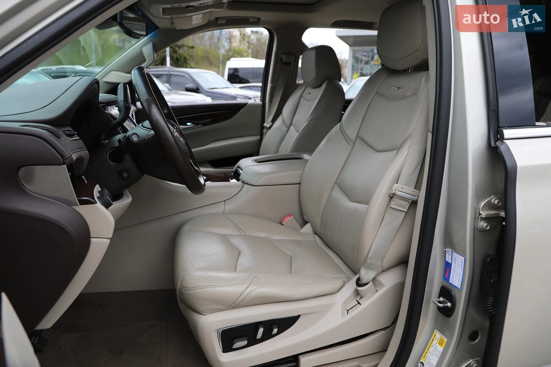 2014 Cadillac Escalade - мініатюра 11