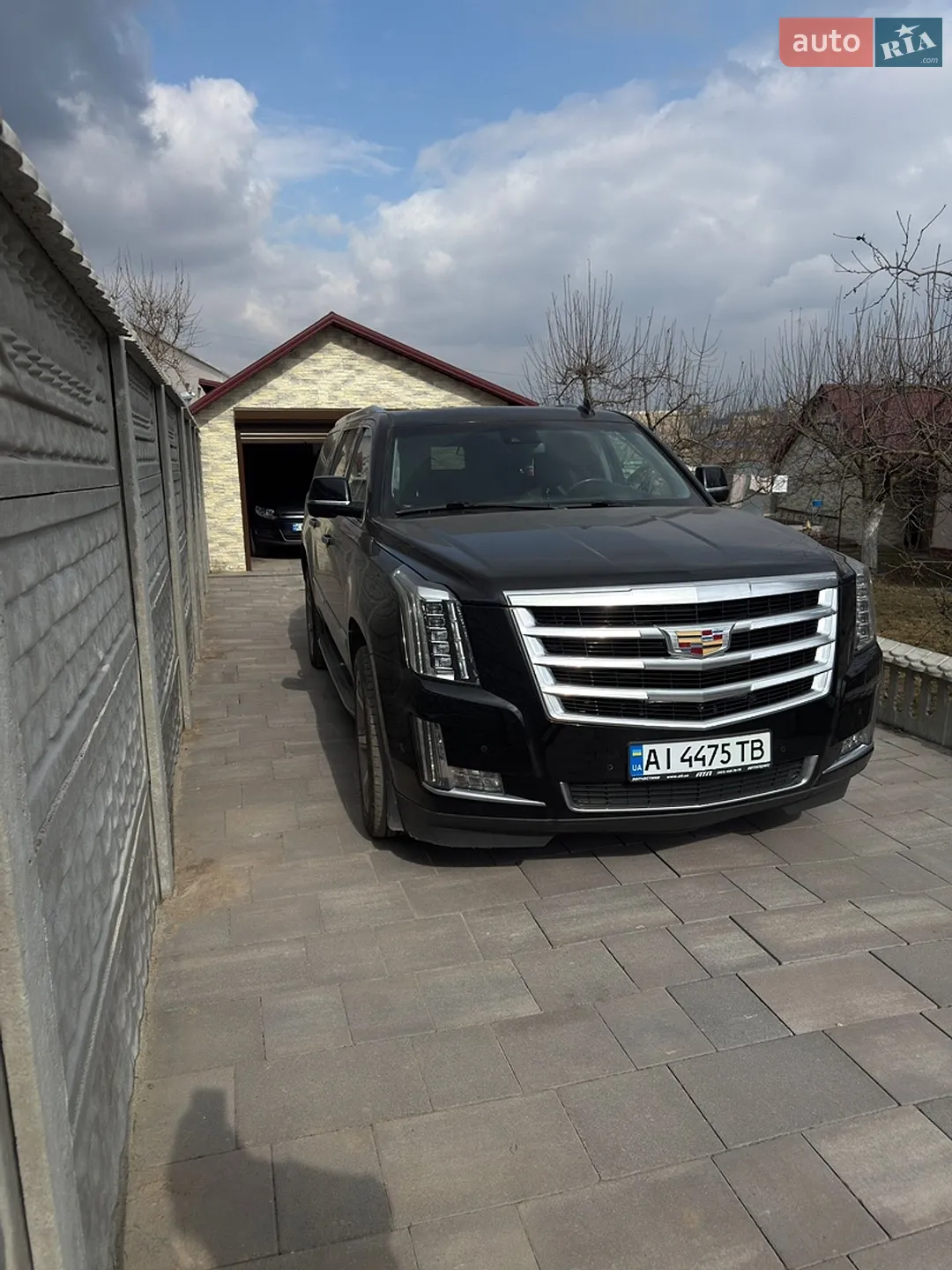 2017 Cadillac Escalade - мініатюра 2