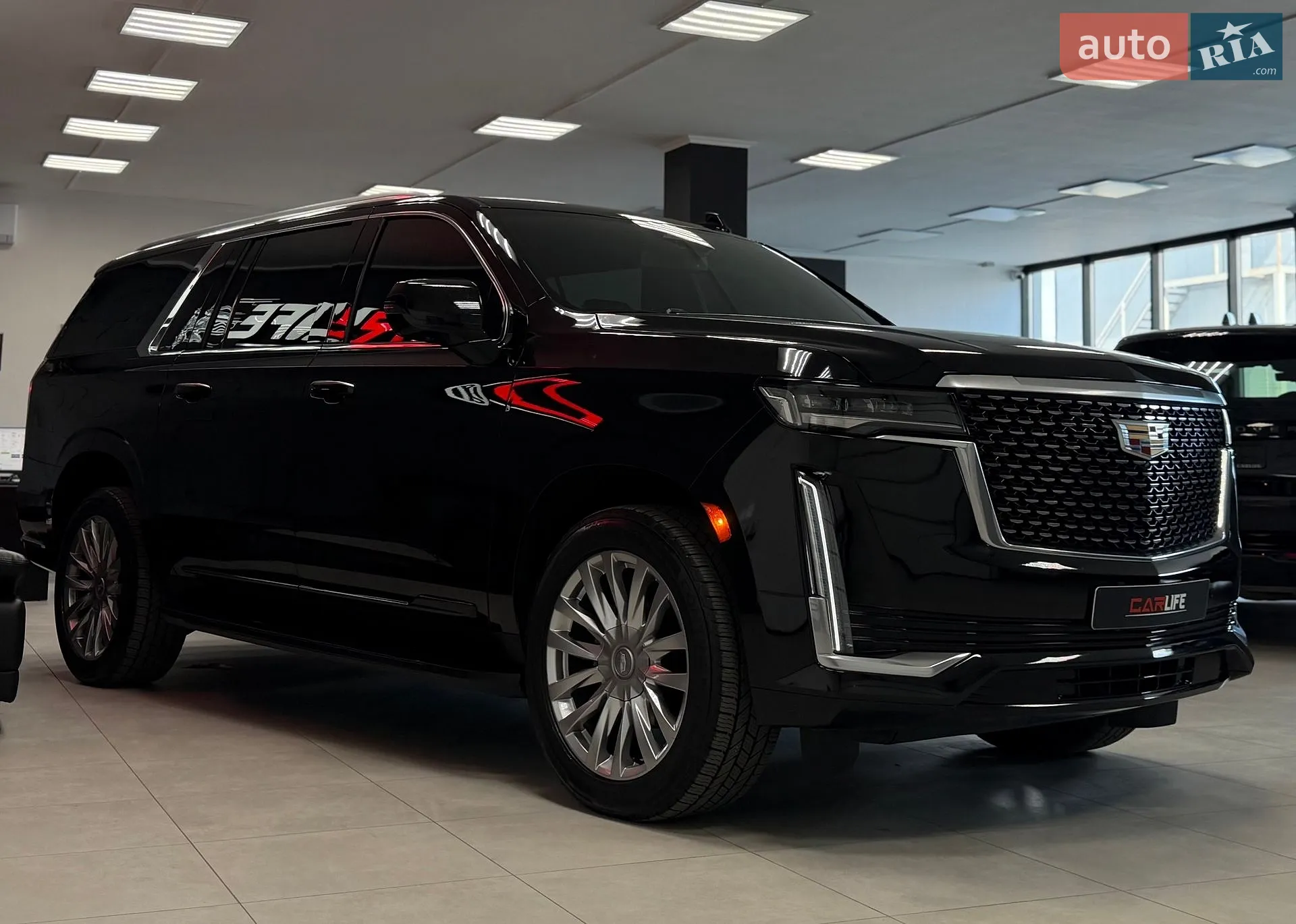 2023 Cadillac Escalade - мініатюра 12