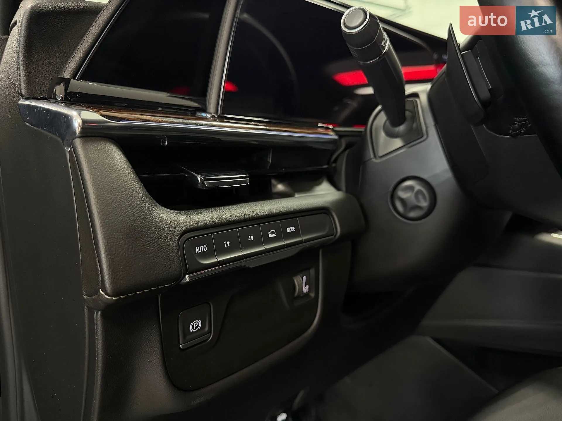 2023 Cadillac Escalade - мініатюра 30