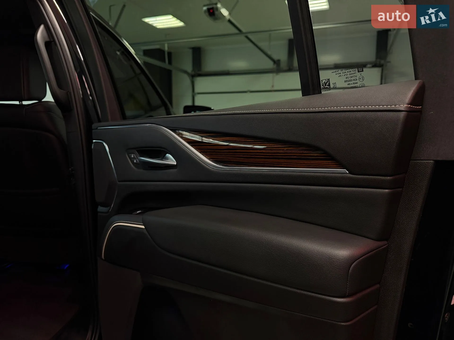 2023 Cadillac Escalade - мініатюра 54