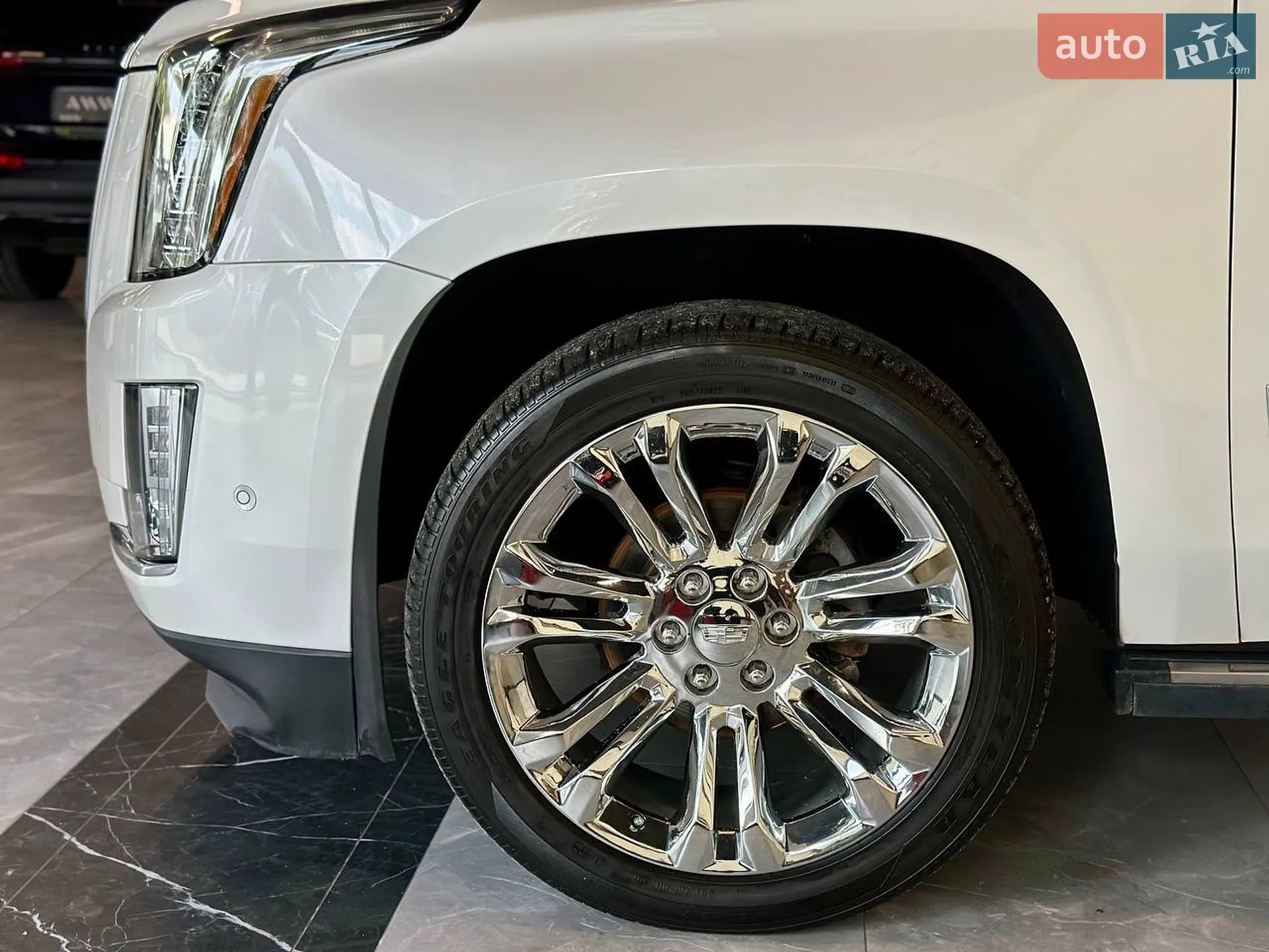 2017 Cadillac Escalade - мініатюра 6