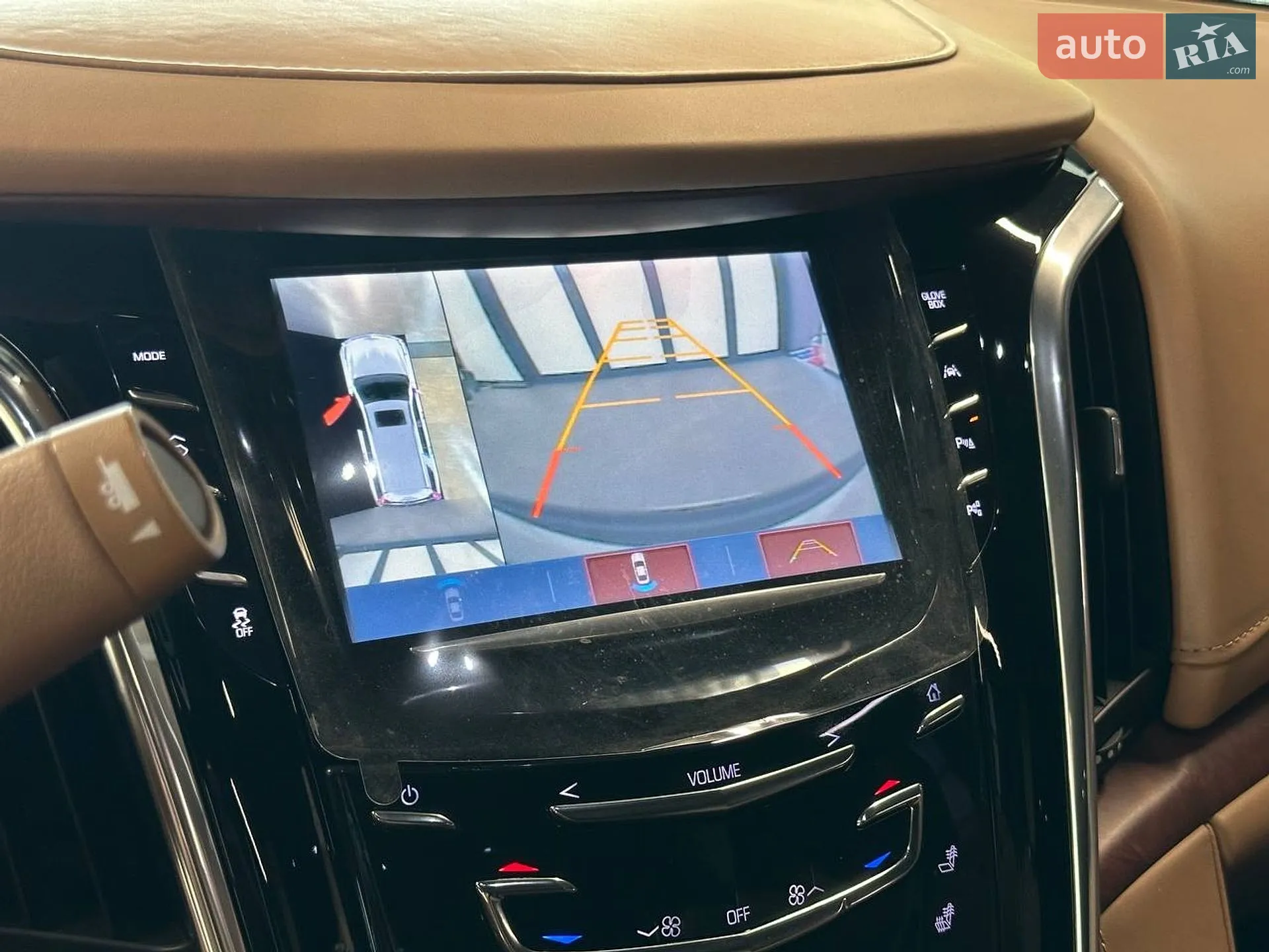 2017 Cadillac Escalade - мініатюра 29