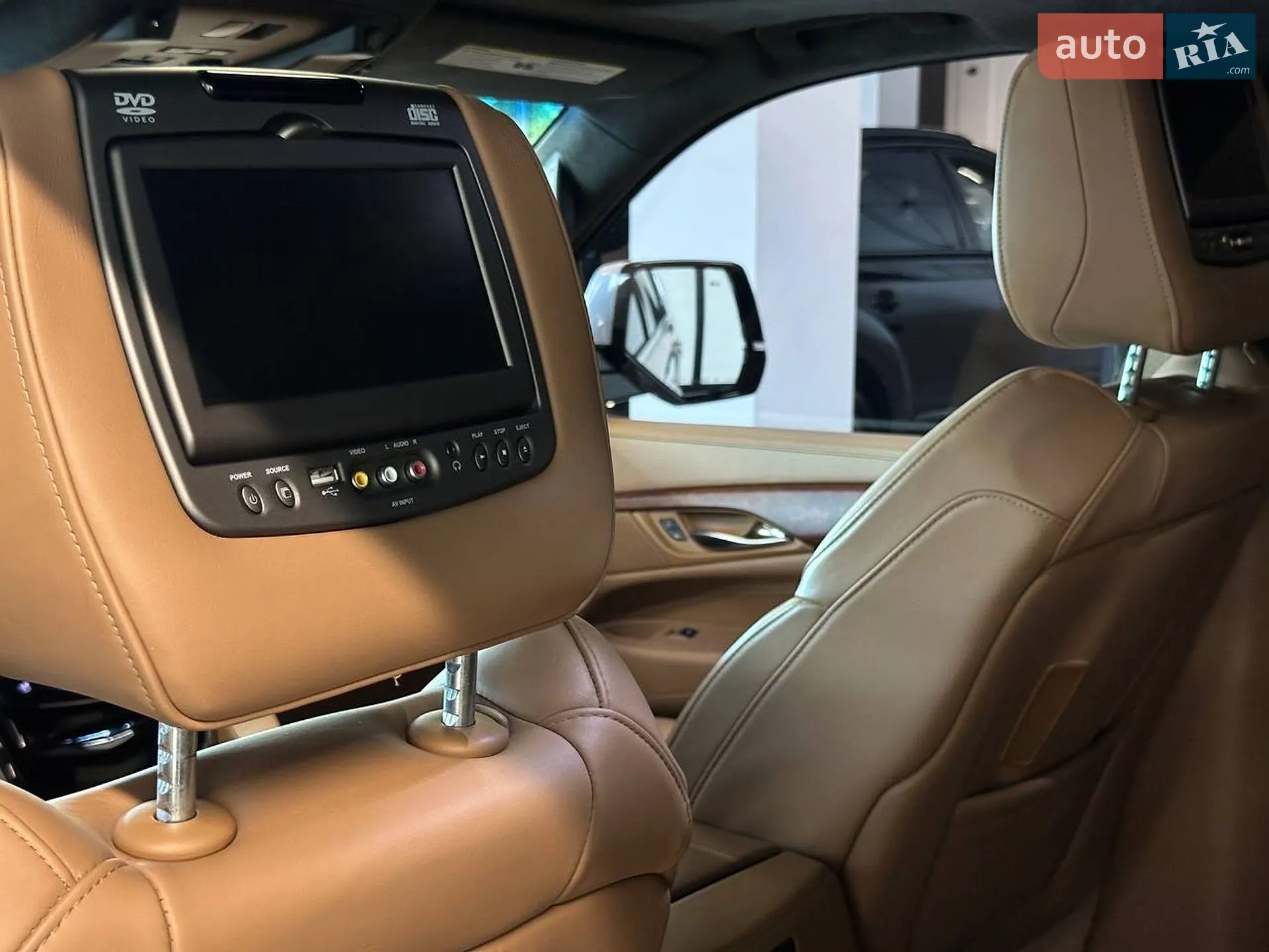 2017 Cadillac Escalade - мініатюра 33