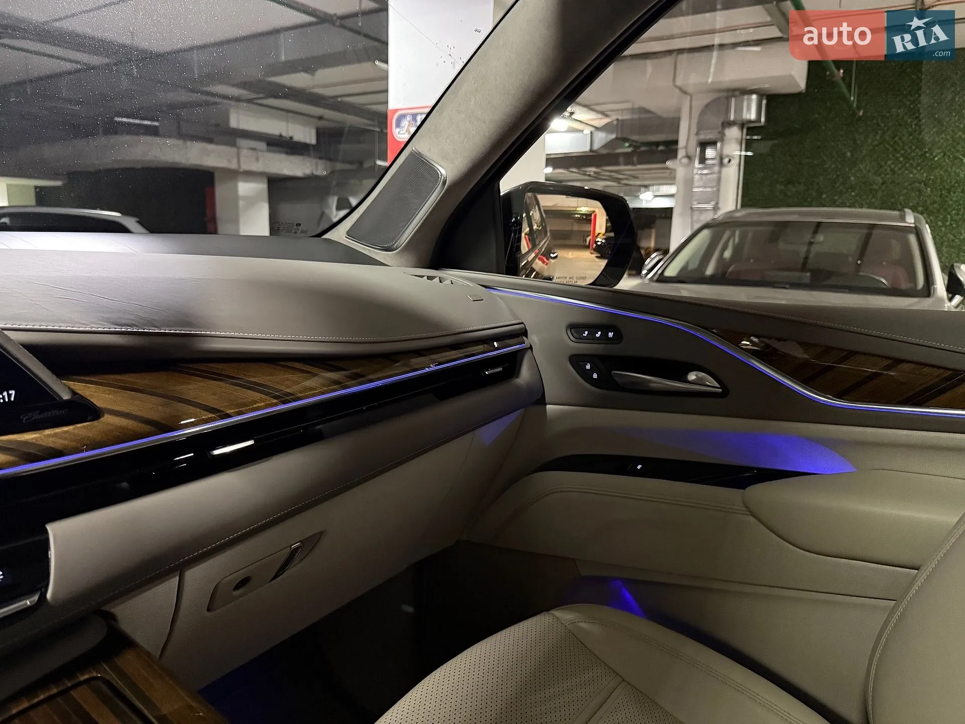 2022 Cadillac Escalade - мініатюра 81