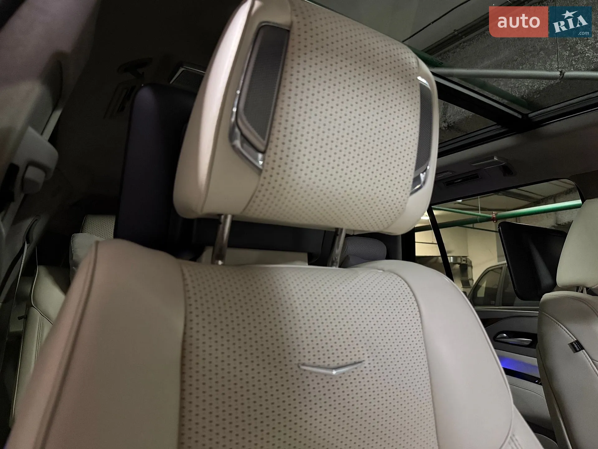 2022 Cadillac Escalade - мініатюра 111