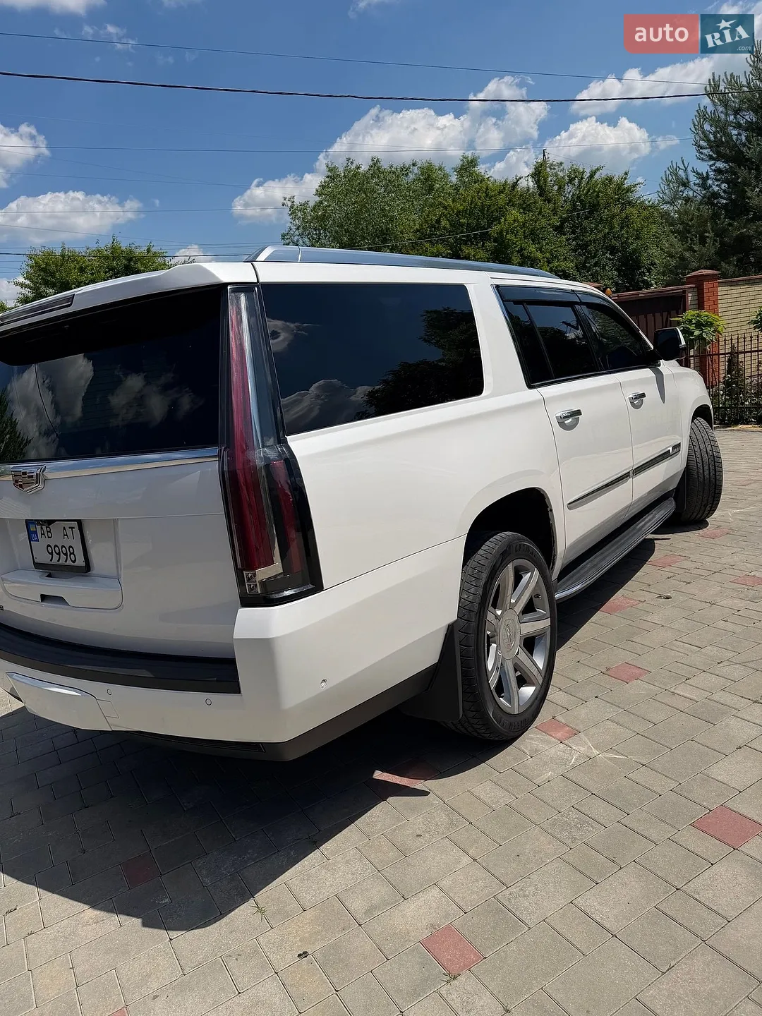 2017 Cadillac Escalade - мініатюра 8