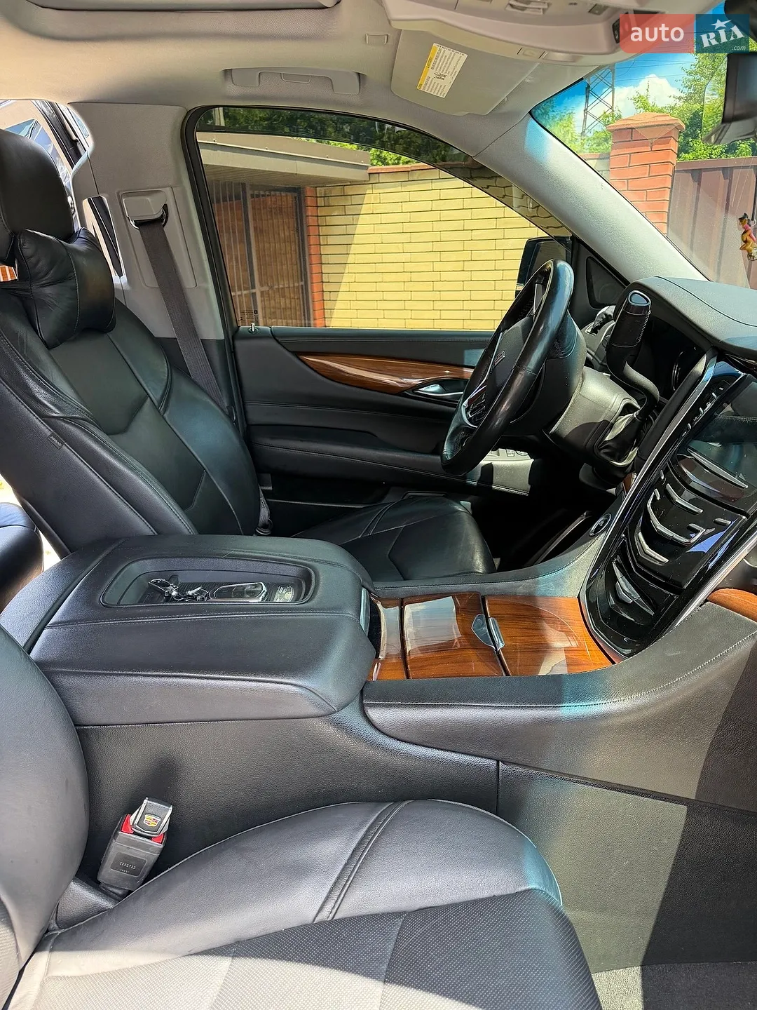 2017 Cadillac Escalade - мініатюра 16