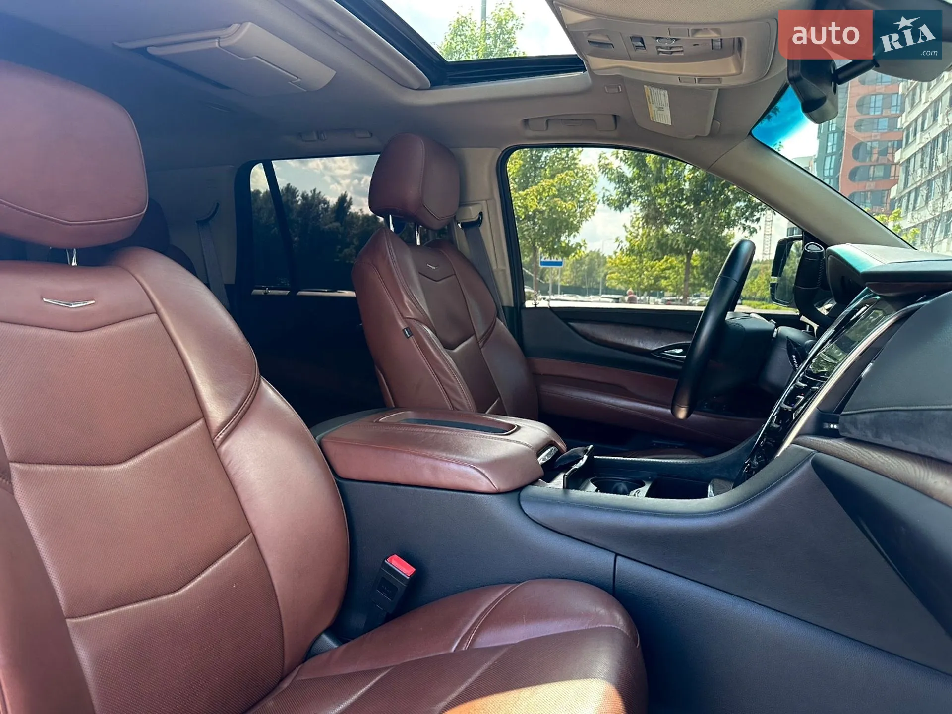 2014 Cadillac Escalade - мініатюра 16
