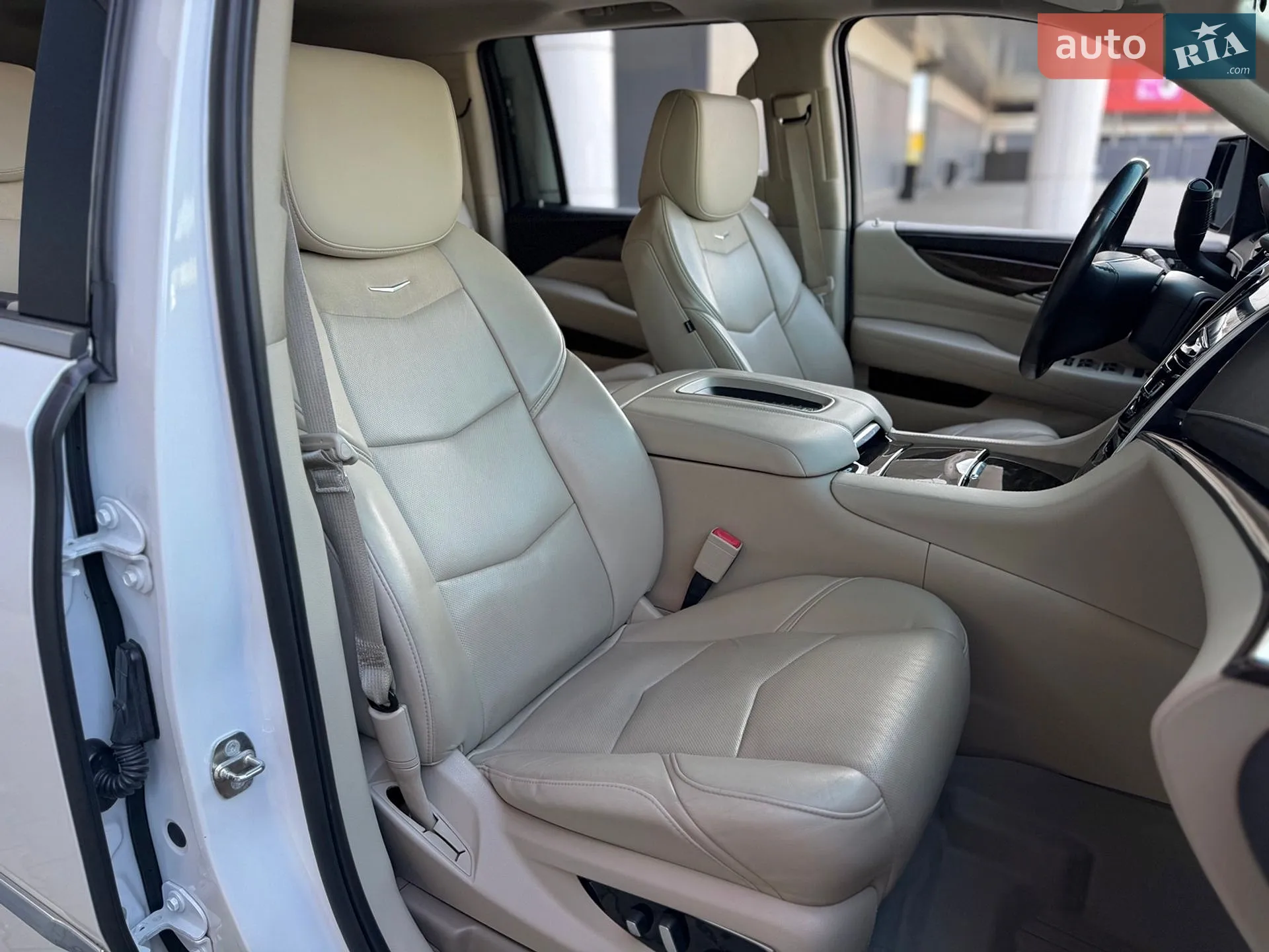2018 Cadillac Escalade - мініатюра 39