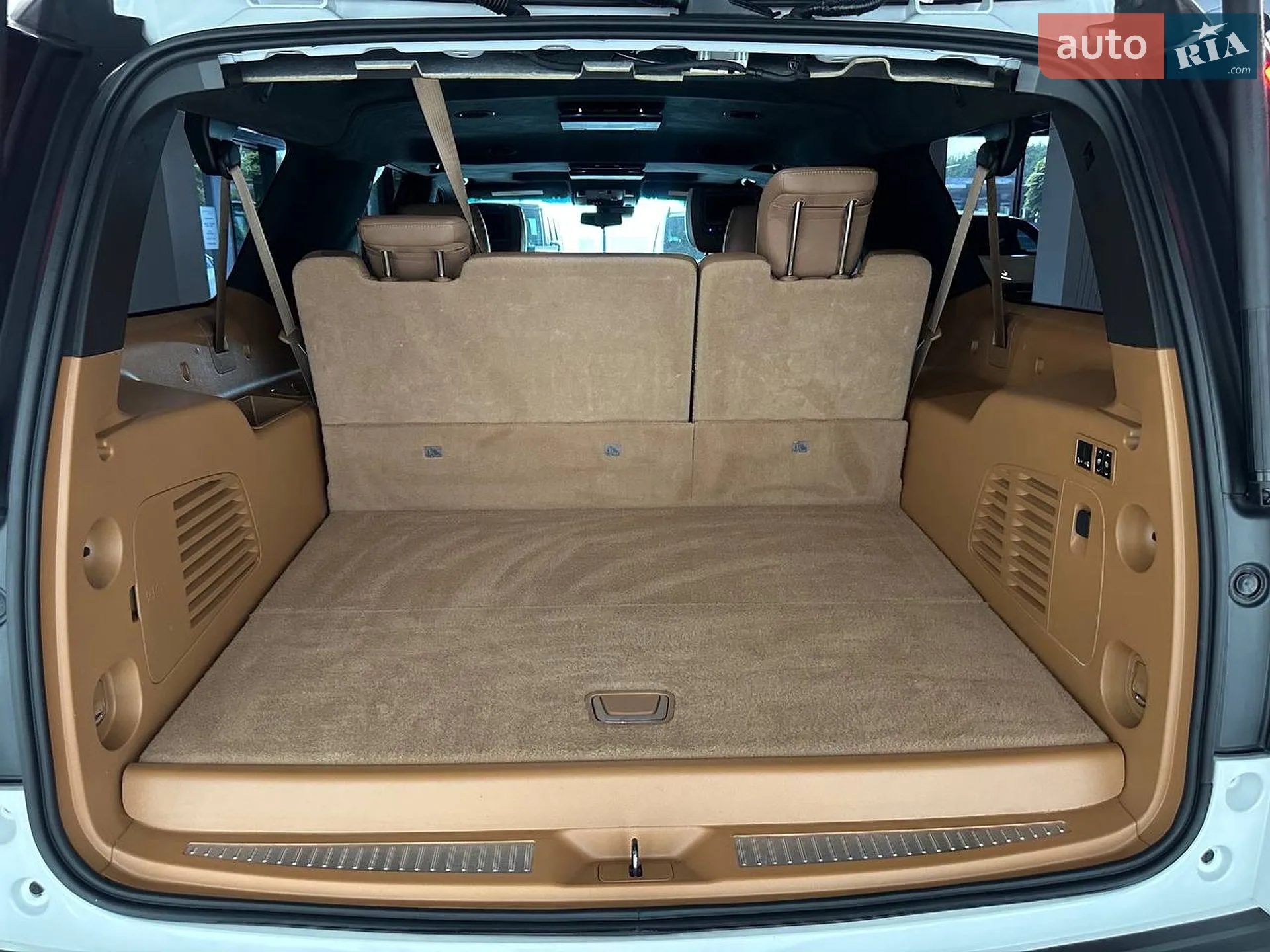 2017 Cadillac Escalade - мініатюра 35