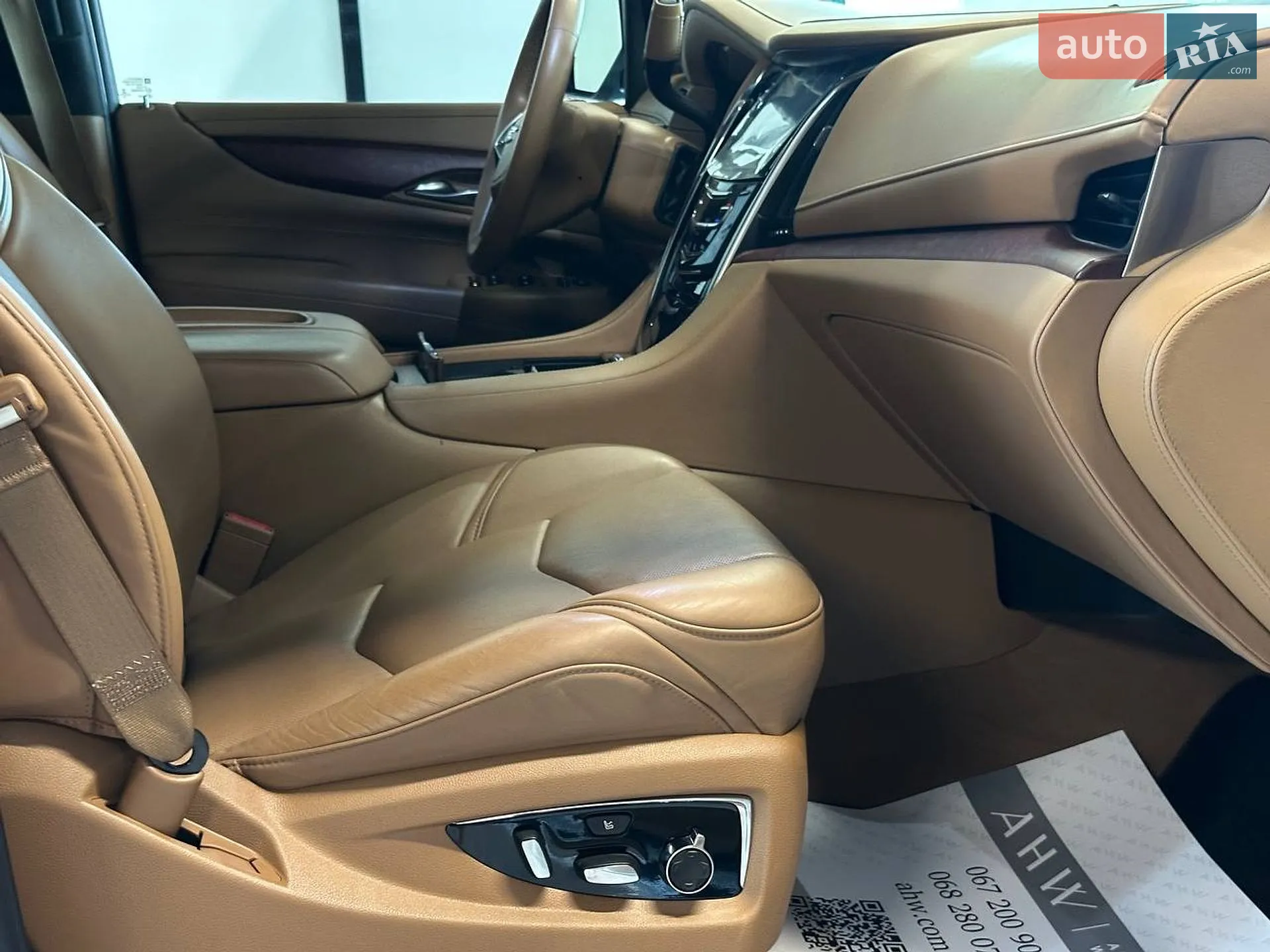 2017 Cadillac Escalade - мініатюра 44