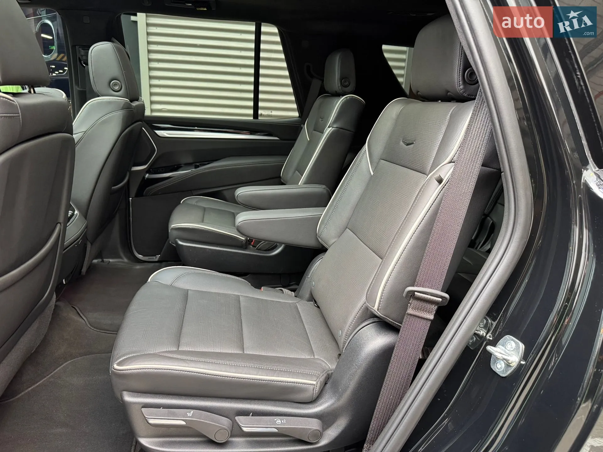 2024 Cadillac Escalade - мініатюра 41