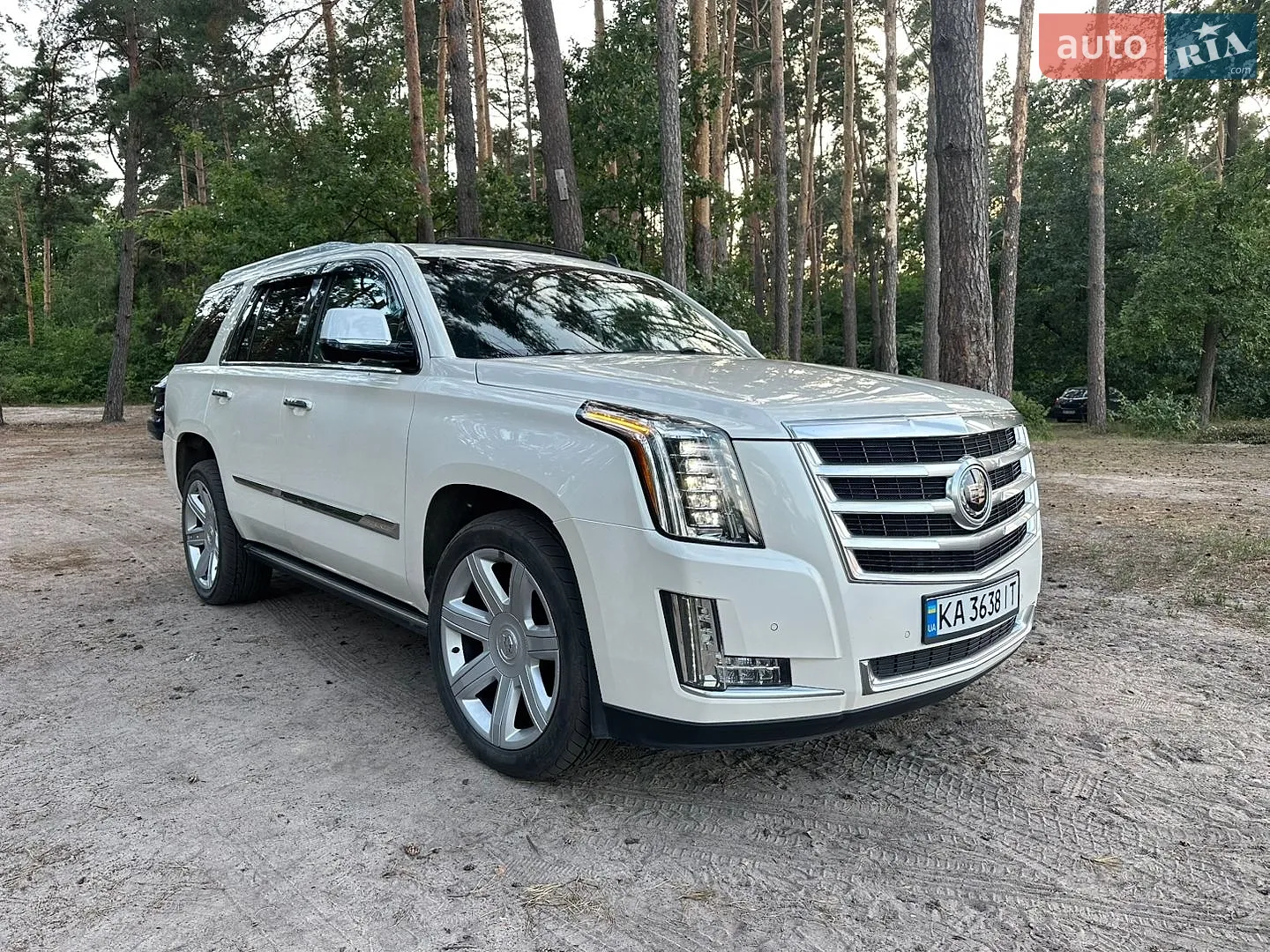 2014 Cadillac Escalade - мініатюра 2
