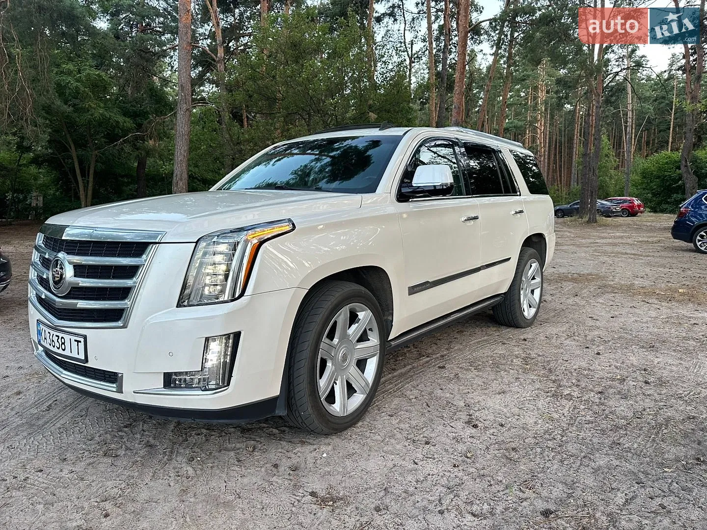 2014 Cadillac Escalade - мініатюра 3