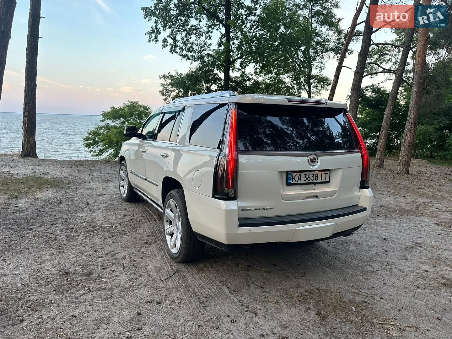2014 Cadillac Escalade - мініатюра 6