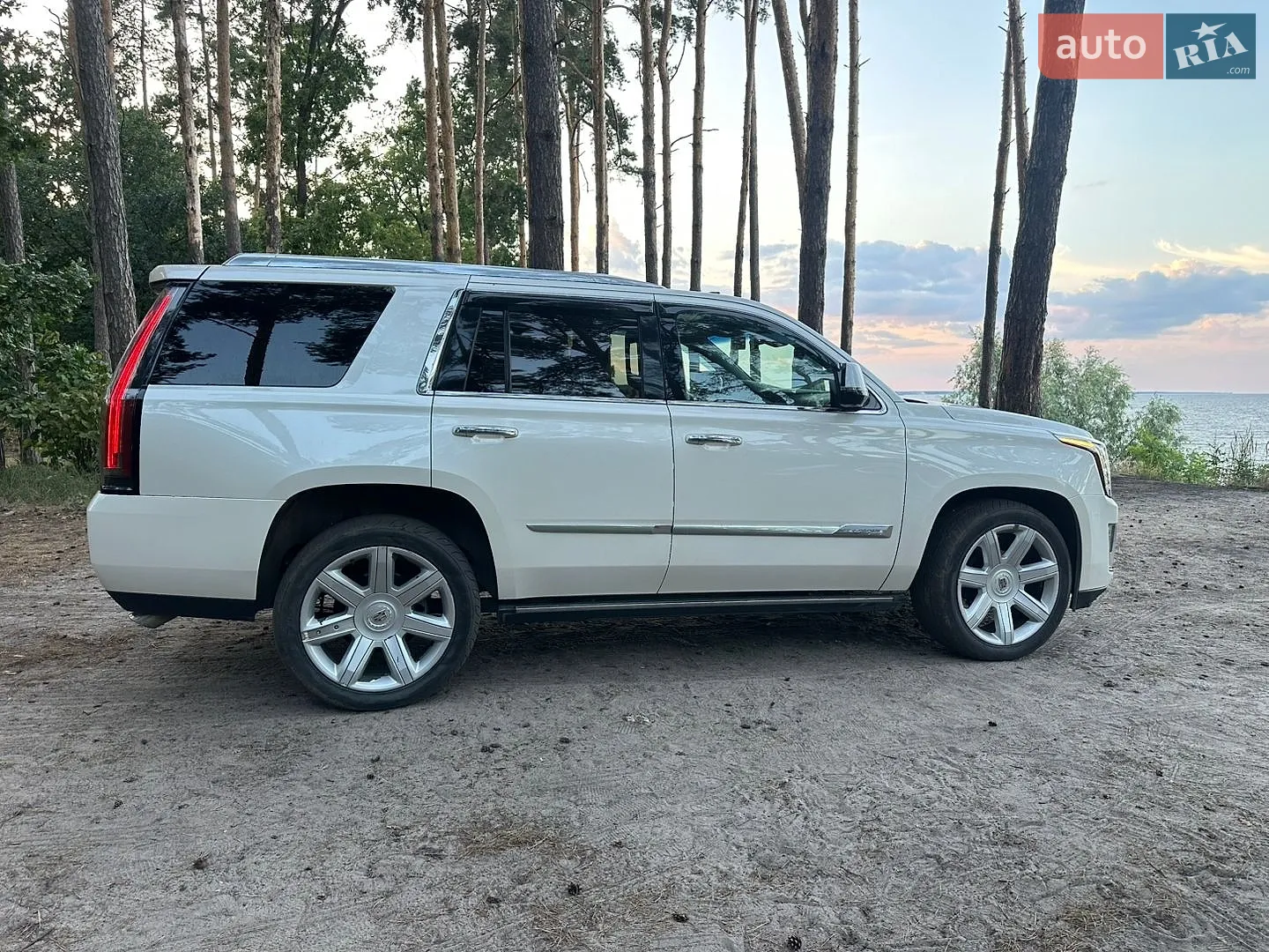 2014 Cadillac Escalade - мініатюра 8