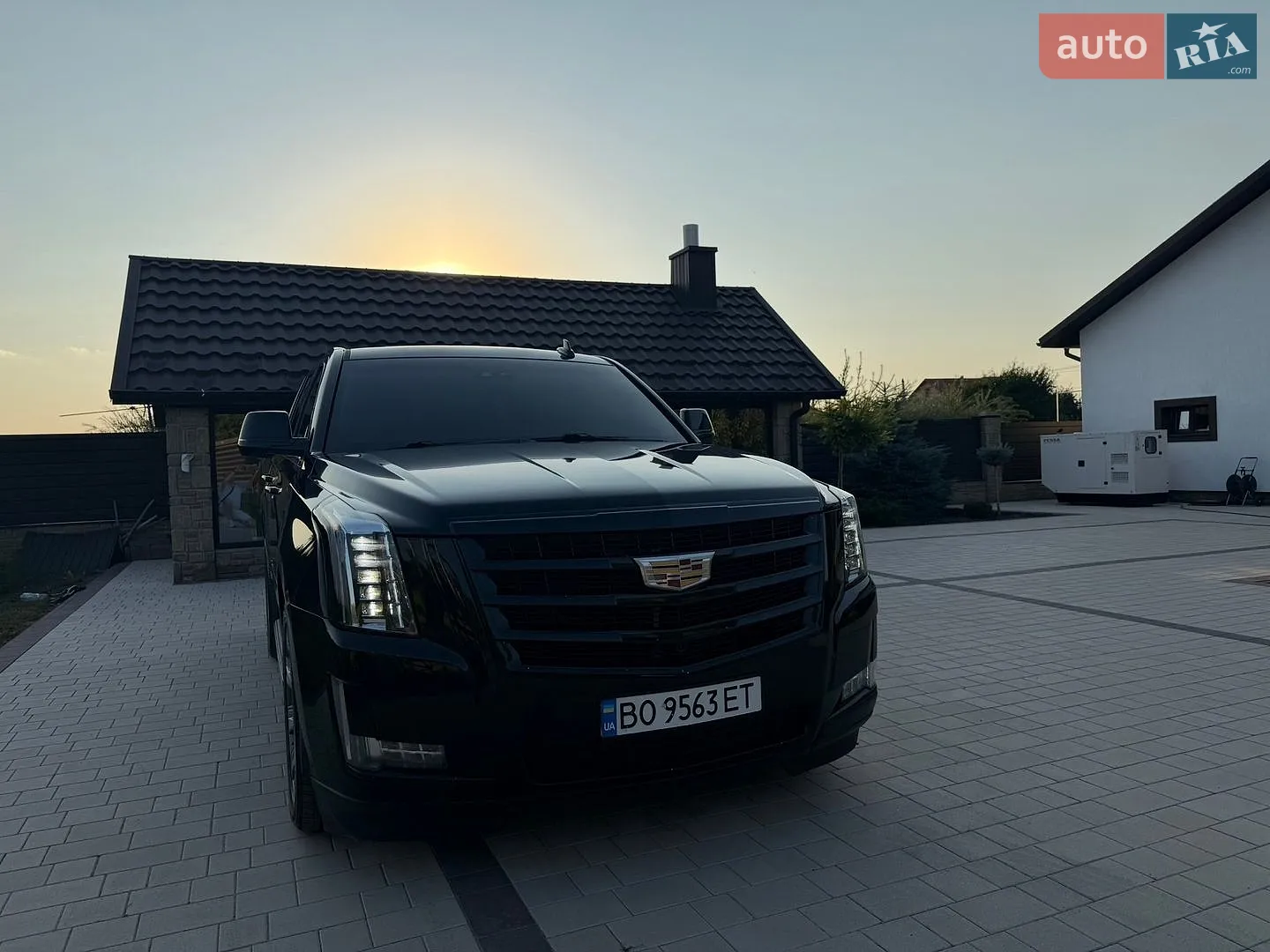2015 Cadillac Escalade - мініатюра 3