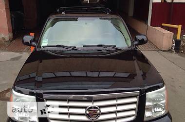 Внедорожник / Кроссовер Cadillac Escalade 2004 в 