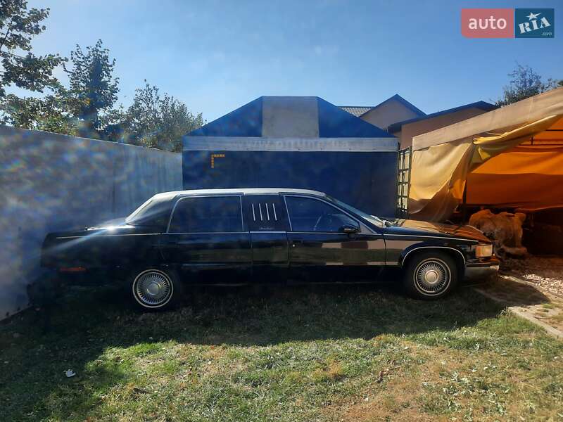 Лимузин Cadillac Fleetwood 1994 в Киеве