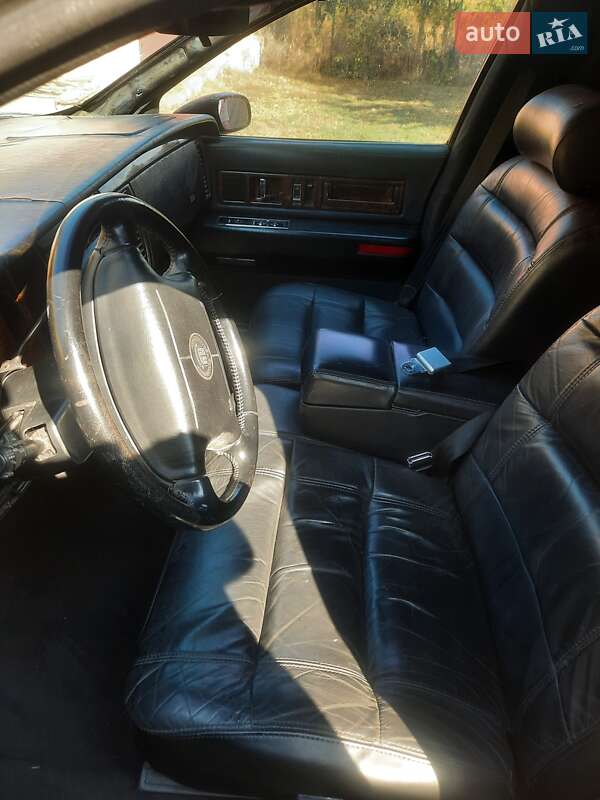 Лимузин Cadillac Fleetwood 1994 в Киеве
