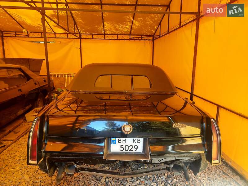 Лимузин Cadillac Fleetwood 1994 в Киеве