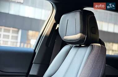 Внедорожник / Кроссовер Cadillac Lyriq 2024 в 