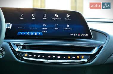 Внедорожник / Кроссовер Cadillac Lyriq 2024 в 