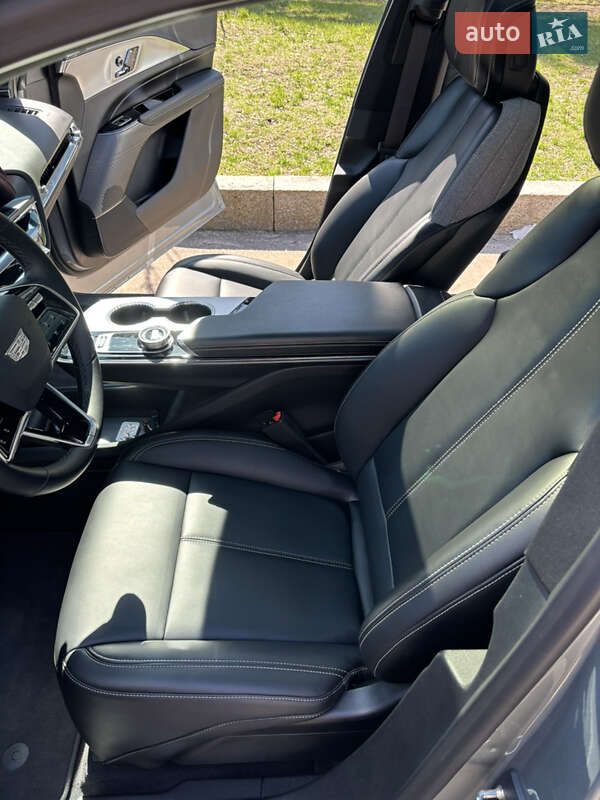 Внедорожник / Кроссовер Cadillac Lyriq 2023 в Житомире