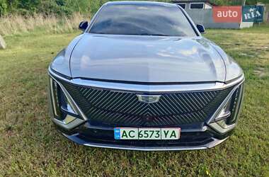 Фастбэк Cadillac Lyriq 2023 в 